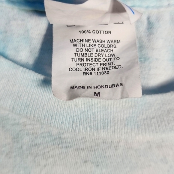 VINTAGE Walt Disney World Light blue Tie dye graphic tee Size M - Picture 5 of 7